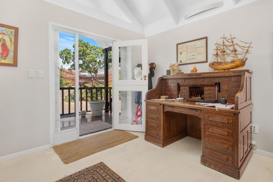 5 Bedroom Property for Sale in Knysna Heights Western Cape